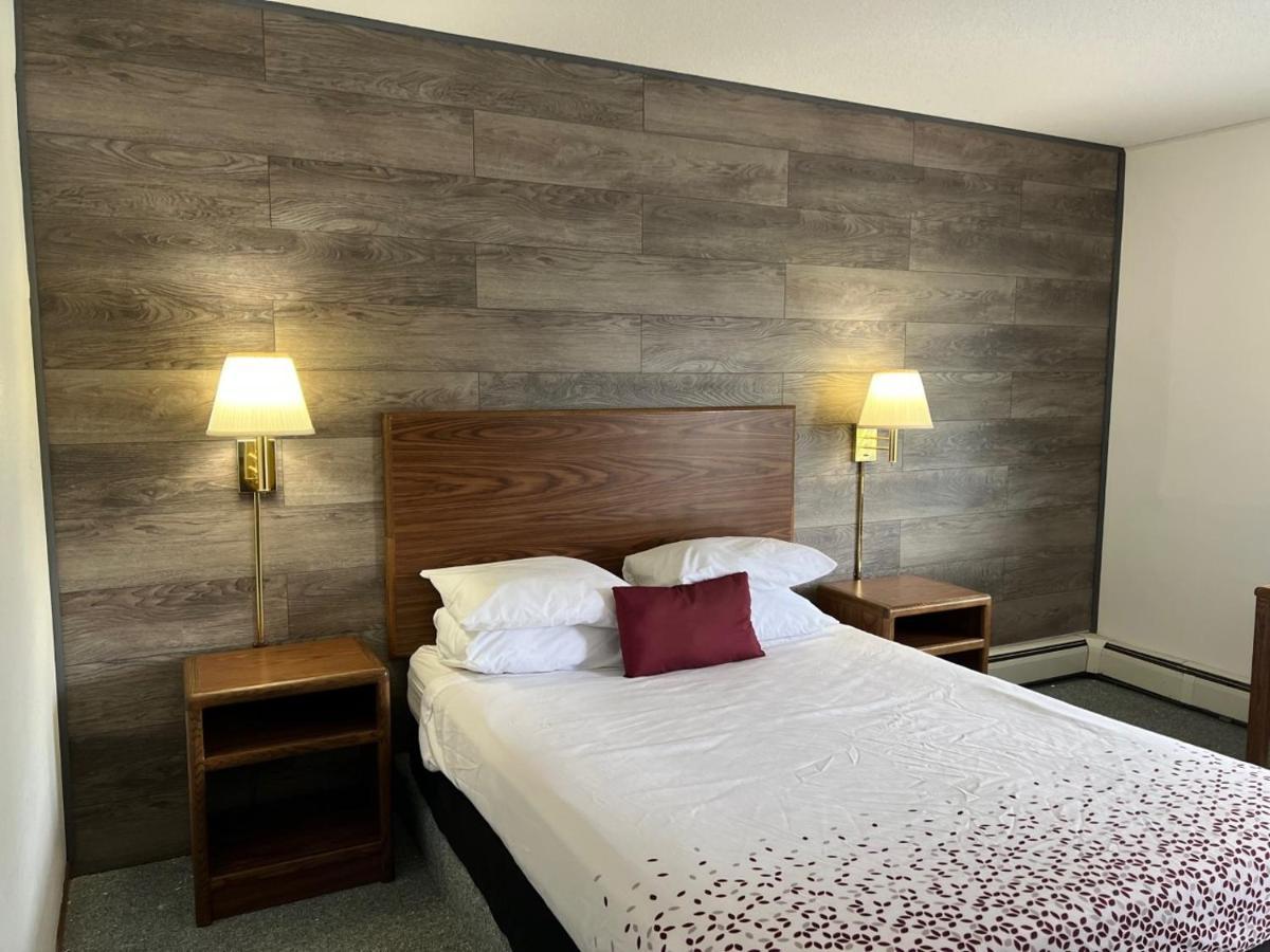 Northwoods Motel Ladysmith Esterno foto